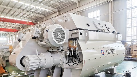 双卧轴搅拌机在试料过程中应该注意什么